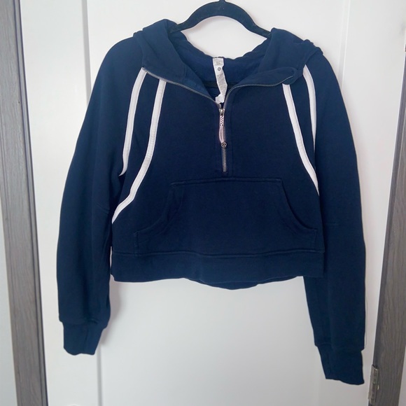 Lululemon Scuba Oversized Half-Zip Hoodie - Picture 2 of 4